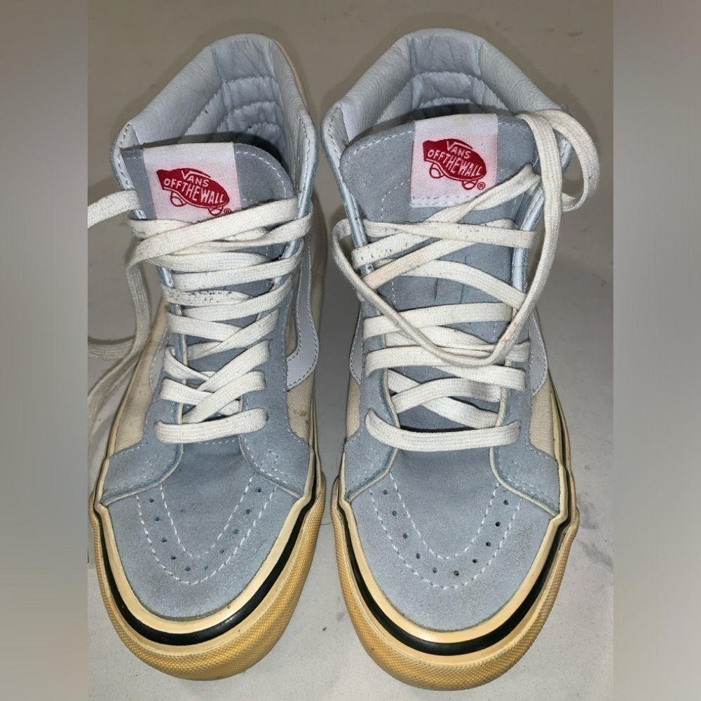 VANS OFF THE WALL SNEAKERS - US Size Men 6.5 / Women 8. Pre-owned